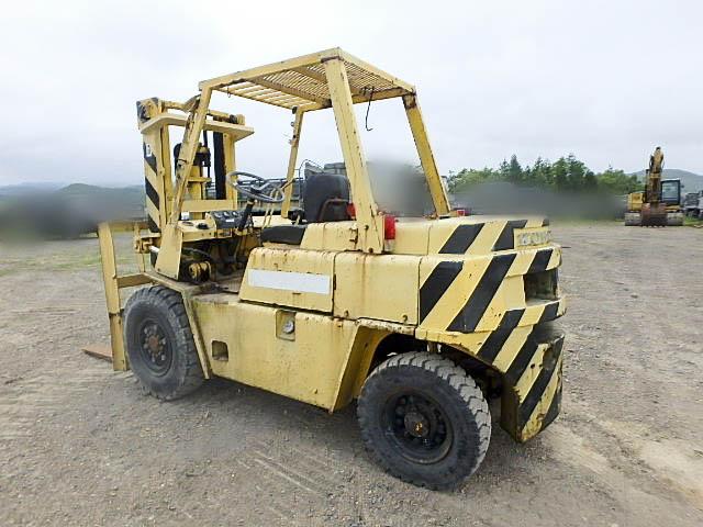 Xe nâng KOMATSU FD35C-2