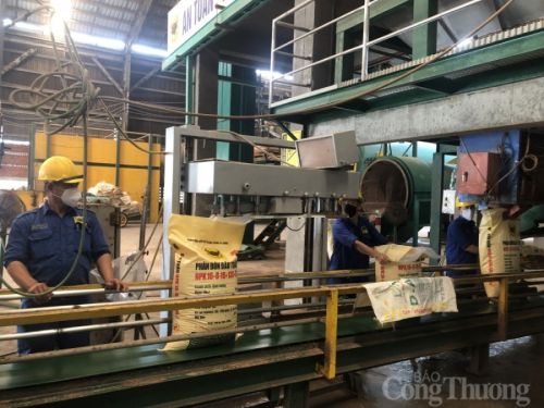 8 tháng đầu năm, xuất khẩu phân bón tăng 167,9% kim ngạch